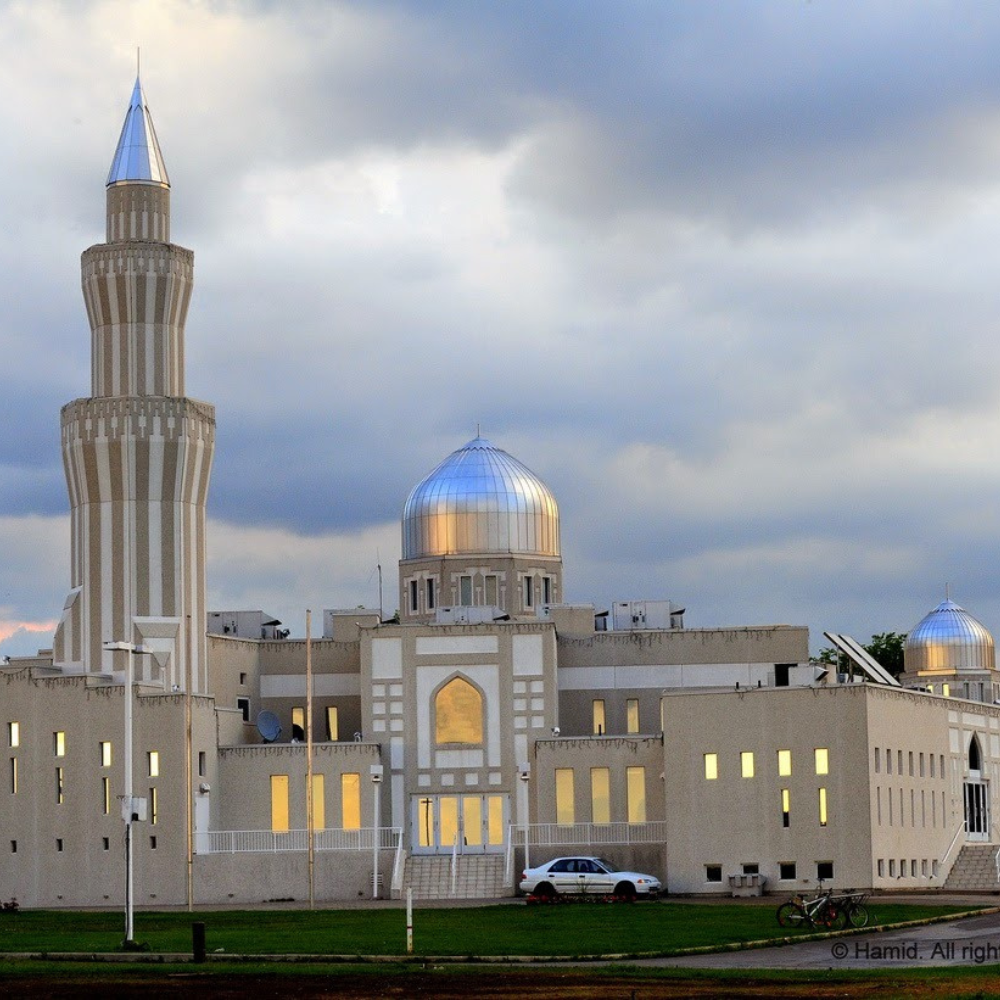 Harmony Embodied: The Baitul Islam Ahmadiyya Mosque in Maple, Ontario