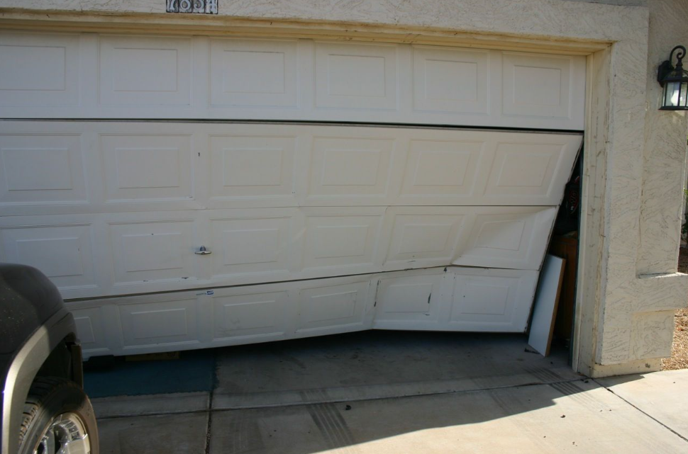 We Handle Garage Door Emergencies with Speed and Expertise